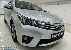 Toyota Corolla Altis 1.6L CVT Elegance LED Keyless Silver 2015 